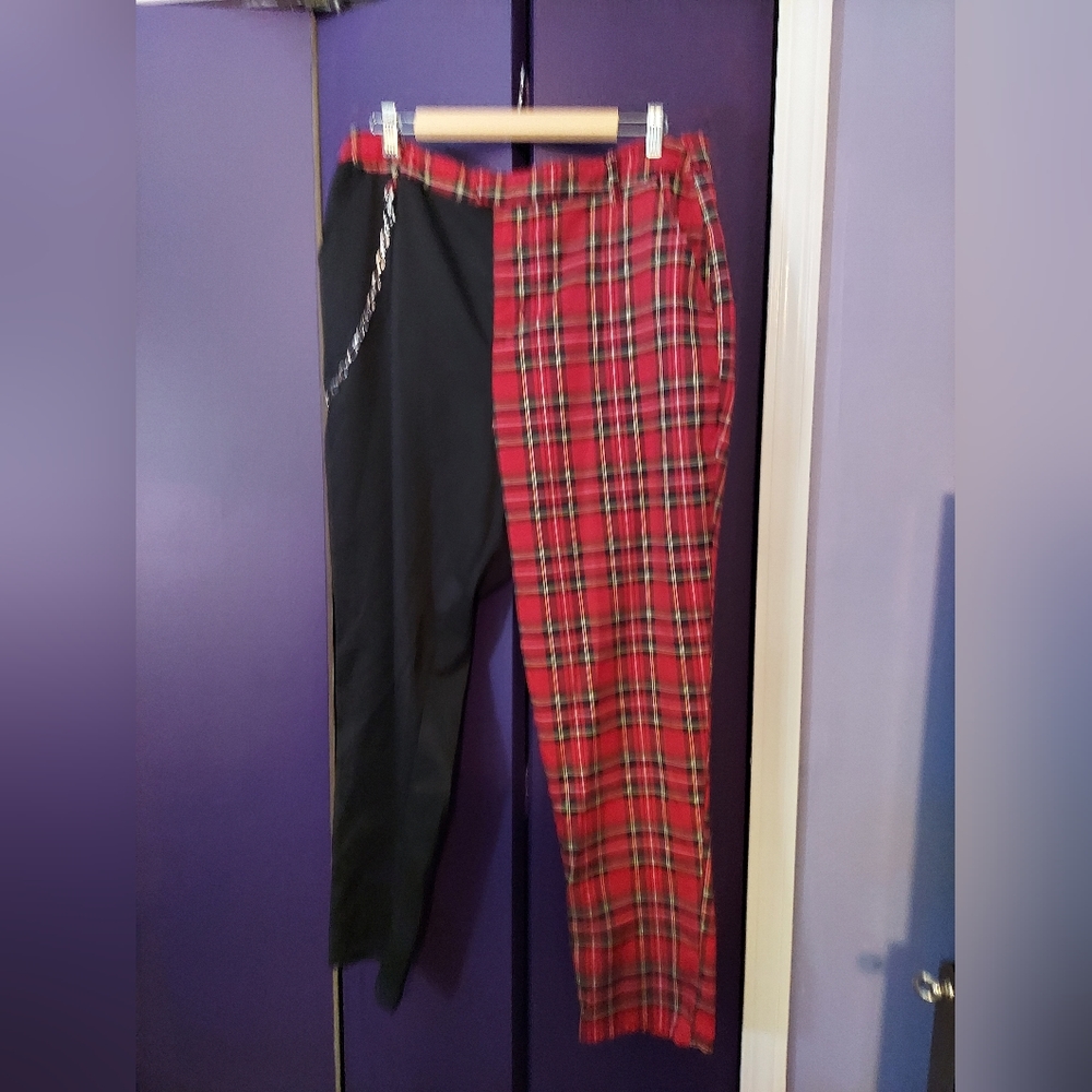 Hot topic pants